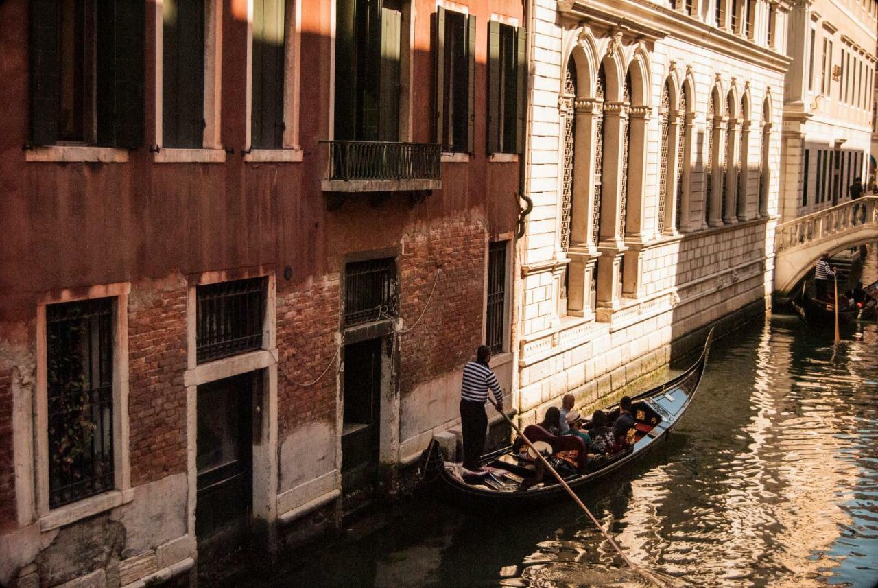 Hotel Palazzo Orseolo- Gondola View Venecia Exterior foto